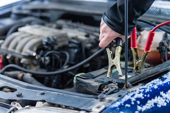 Como a bateria do carro pode descarregar mais rápido no inverno?